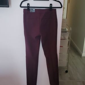 Express skinny maroon dress pants